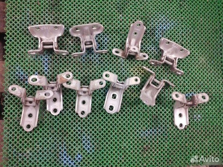 Петля двери Kia Ceed ED 2006-2010