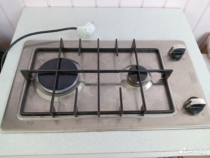 Продам газовую варочную панель ariston