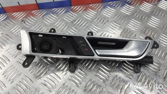 Ручка внутренняя передняя правая audi A6 C6 (2UK15