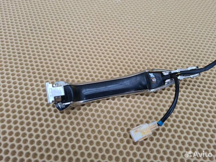 Ручка двери передняя правая Infiniti M Q70 Y51