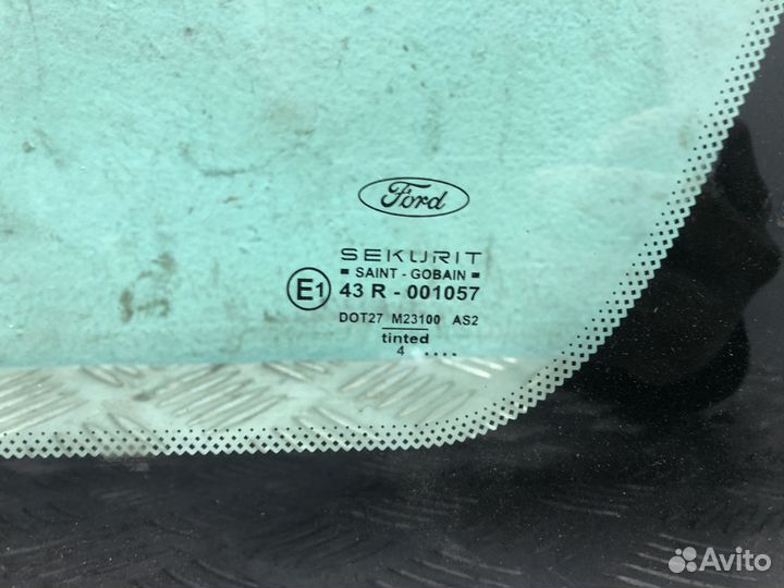 Стекло заднее глухое Ford Focus 1 Универсал