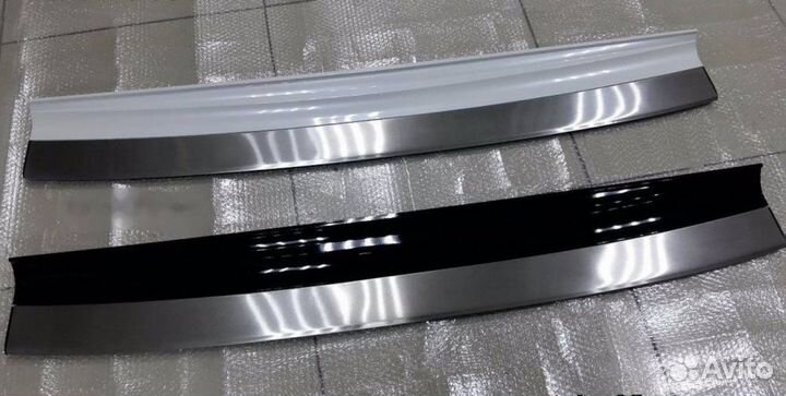 Lexus LX570/450d Накладка на задний бампер W4QE9