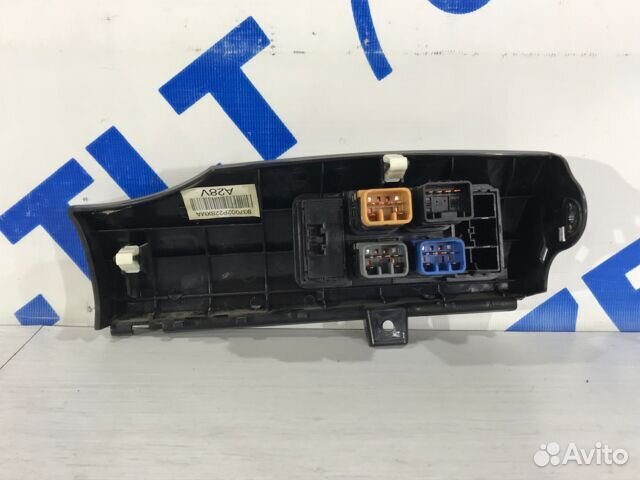 Блок кнопок KIA sorento 2 2.4 ат