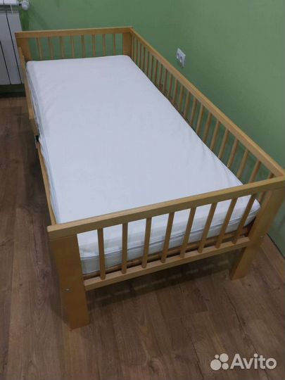Детская кровать IKEA с матрасом