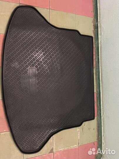 Коврик багажника