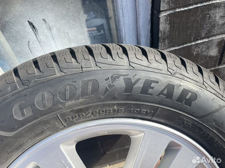 Комплект зимних колес от кия 225/60 r16