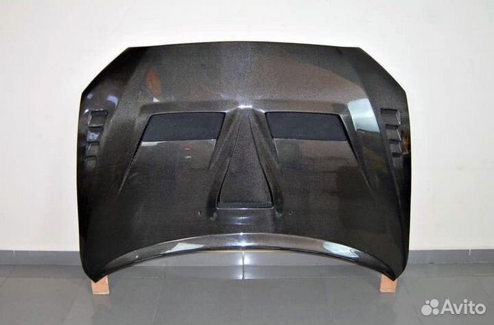 Капот на mitsubishi lancer 10 карбон