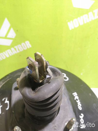 Усилитель тормозов вакуумный Пежо 307