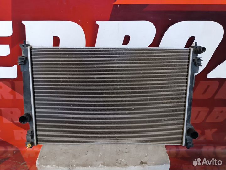 Радиатор охлаждения Toyota Rav4 XA50 1220500230