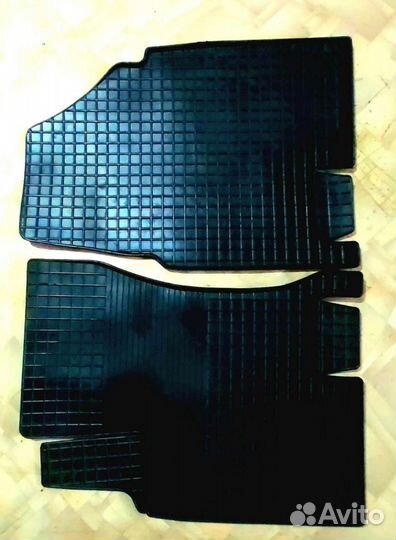 Коврики для Nissan Qashqai+2