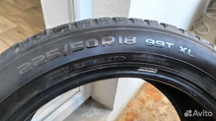 Nokian Tyres Hakkapeliitta 8 225/50 R18 99T