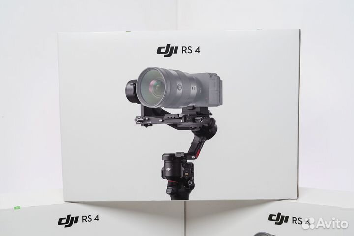 DJI RS 4 Gimbal Stabilizer