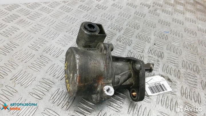 Насос вакуумный Saab 9-5 рест. 2003 55558434