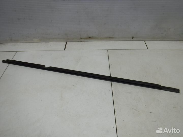 Молдинг стекла задней двери Jaguar S-type