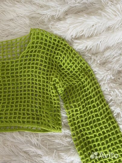 Вязаная накидка ручной работы