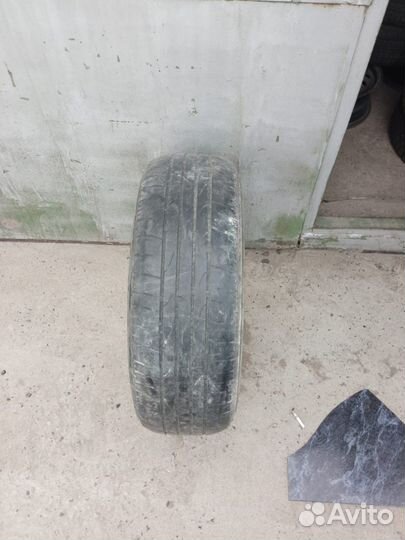 Bridgestone Dueler H/P 215/65 R16