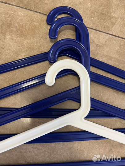 Вешалки плечики 4 шт новые IKEA