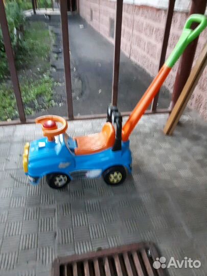 Машина детская