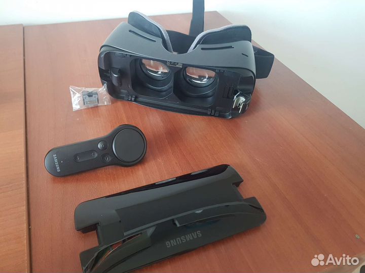 Очки виртуальной реальности gear vr oculus