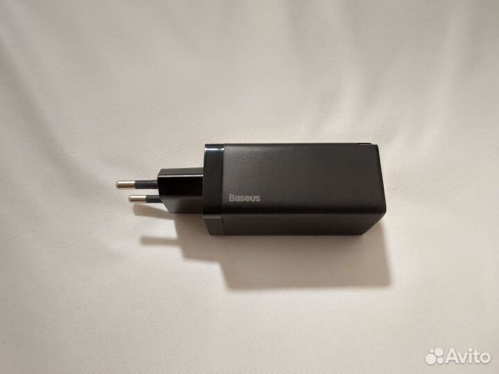 Зарядное устройство Baseus 65w GAN