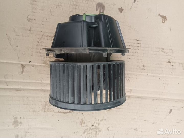 Моторчик отопителя Nissan Almera G15 2014 г