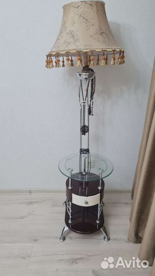 Торшер со столиком