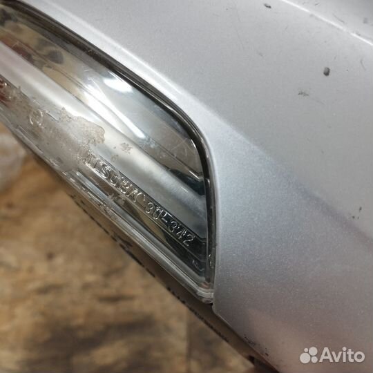 Зеркало правое Toyota Prius ZVW30