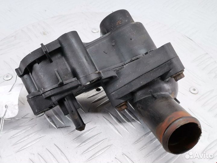 Корпус термостата Ford Focus 2 2007 1198060