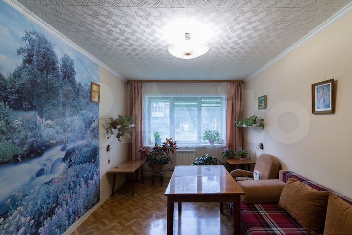 2-к. квартира, 43 м², 1/5 эт.