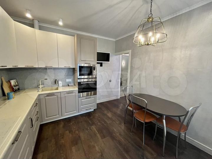 2-к. квартира, 70 м², 4/24 эт.