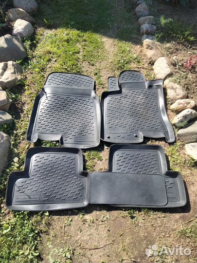 Резиновые коврики nissan qashqai