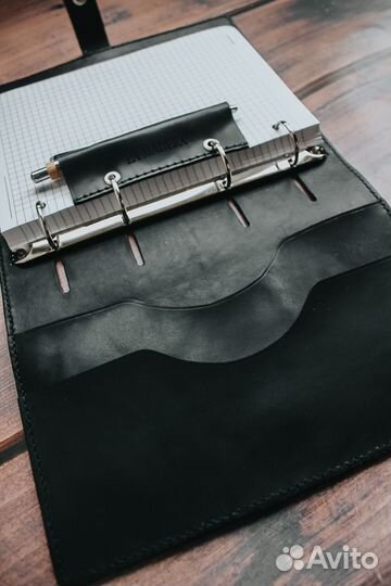 Ежедневник из кожи