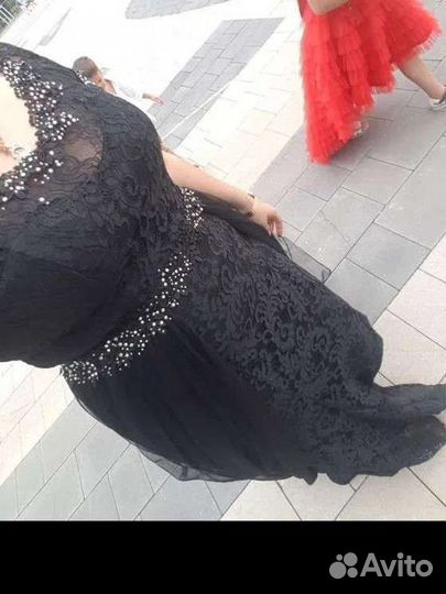 Вечернее платье