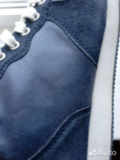 Кроссовки на подростка 37