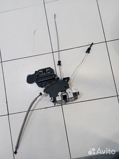 Замок двери задней правой Mercedes-Benz M-Class ML