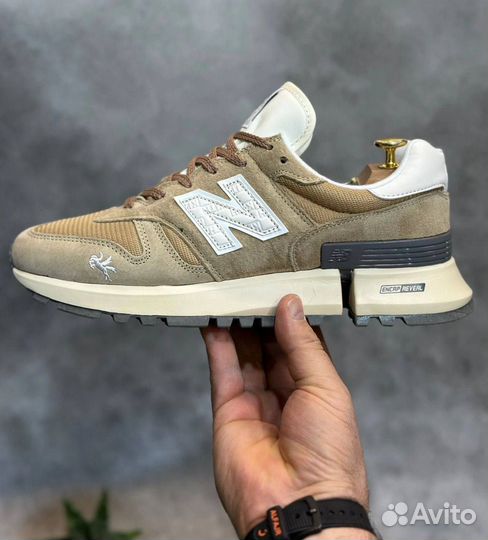 New Balance 1300 (41/45)