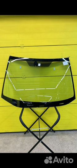 Лобовое стекло Kia Soul