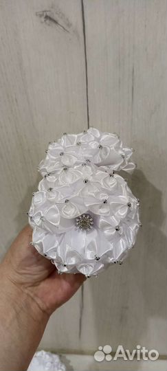 Белые банты