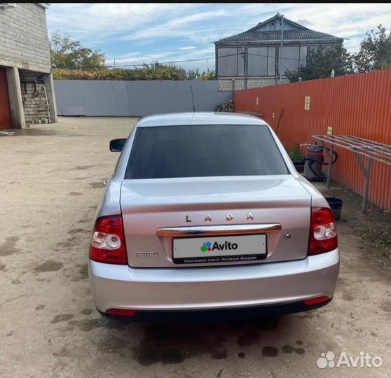 Задние фары на priora