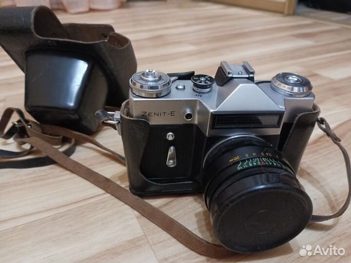 Пленочный фотоаппарат зенит е
