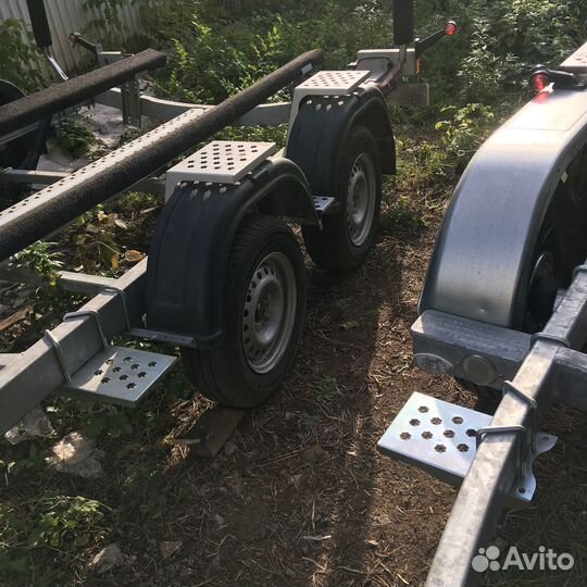 Подножка для лодочного прицепа (Практик про)