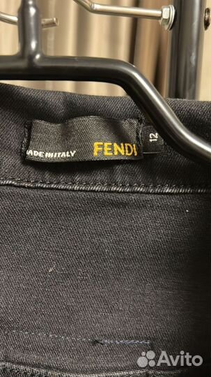 Джинсовая куртка