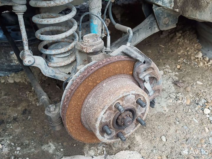 Поворотный кулак цапфа jeep dana 30
