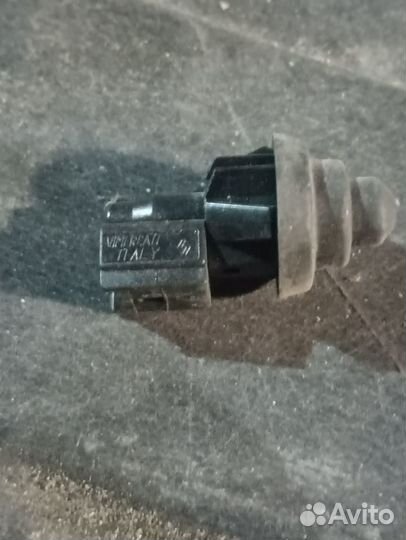 Концевик двери рено логан 2 дастер лада ларгус