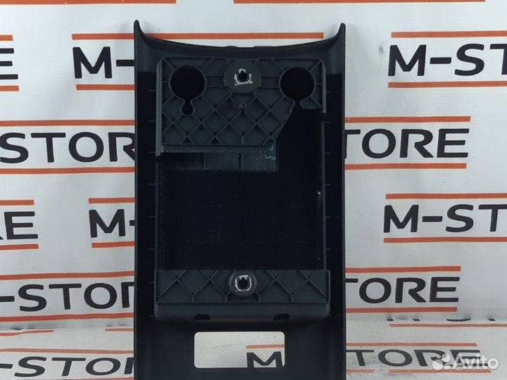 Консоль между сидений Audi A6 C6/4F BDX 2007