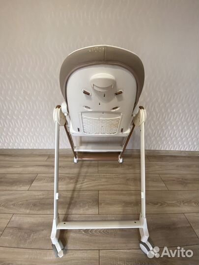 Стульчик для кормления Happy Baby berny V2 Бежевый