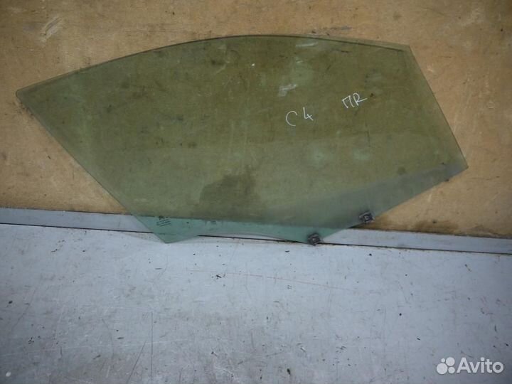 Стекло двери передней правой Citroen C4 II (2011)