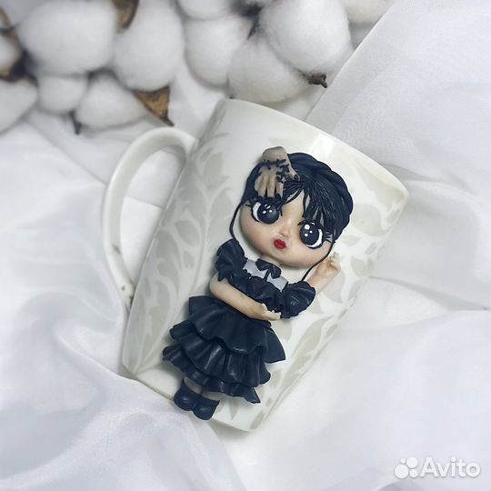 Кружка с декором из полимерной глины,брошь,брелки