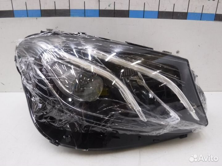 Фара правая Mercedes-Benz E-Class