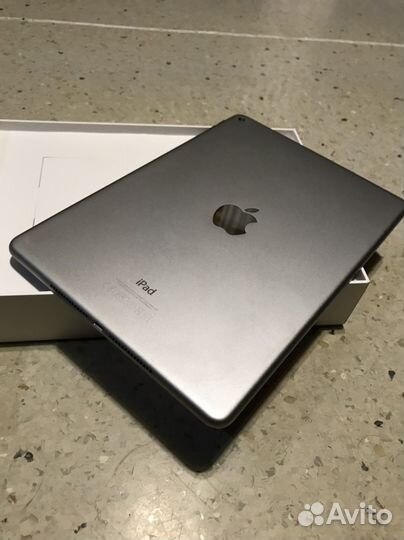 iPad Air 2, 16 GB, grey, WI-FI